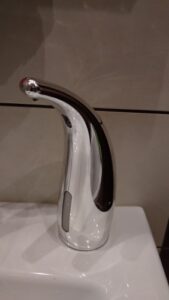 Automatický dávkovač mýdla photo review